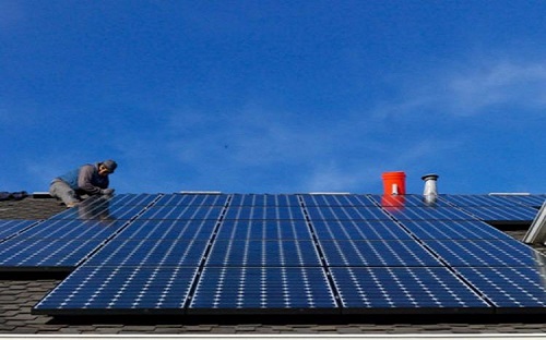 Labour shortage hampers European PV installations(图1)